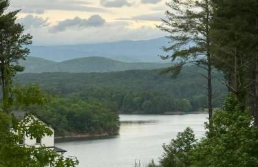 The Overlook at Lake James - Foto 9