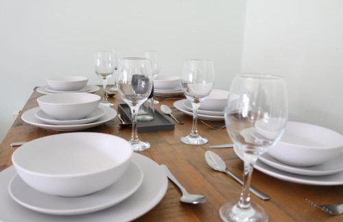 Central Townhouse Tipton - Sleeps 8 - Ideal for Contractors & Families - Foto 11