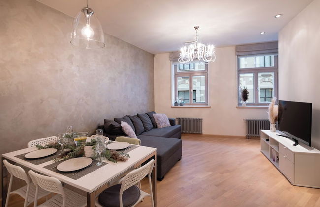 Audeju Two Bedroom With Two Bathrooms - Photo 29