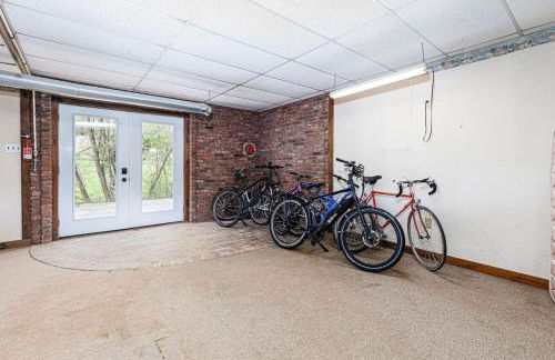 Enola Trail Getaway - bikes, rural, BBQ ,King bed, patio - Foto 22