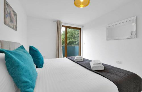 Multiple 2-Bedroom Apartments near Harry Potter Studios - 2-Minute walk to Bushey Station - 20 Minutes to London Euston - Ideal for Families & Business - Free Parking - Foto 64