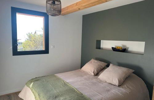 Spacious house with stunning views Puy-Sanières - Photo 13