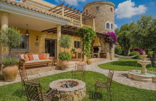 Villa Grande in Can Furnet for 18gst - Foto 1