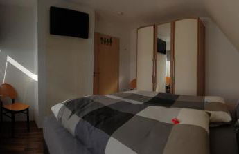 Haus Bramland --- 2 FeWo's --- EG 60qm und OG 55qm - Foto 16