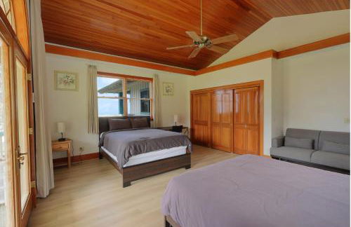 Luxury Oceanview Estate - Photo 23