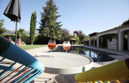 VILLA SAINTE BAUME Piscine Jacuzzi tout confort - Photo 44