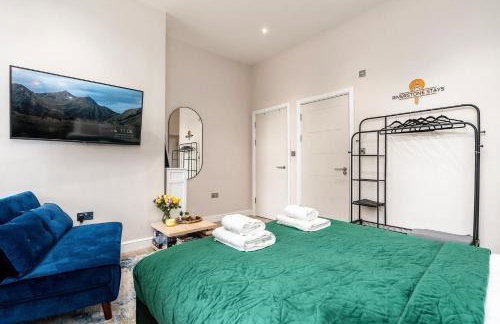 Long Stay Offers, Modern Amenities, Fully Equipped, All Bills Included, Perfect Location, King Size Bed, Fast Wifi - Foto 52