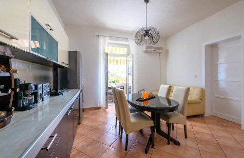 Sea apartment by beach Vine, olive oil tasting, kajaks, grill - Photo 2