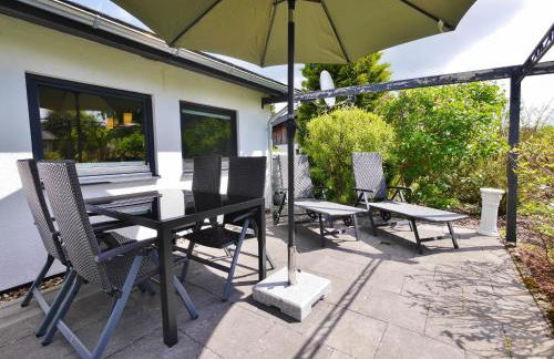 Ferienhaus 'Kahle Pön' mit MeineCardPlus, Wintergarten und eingezäuntem Garten - Foto 17