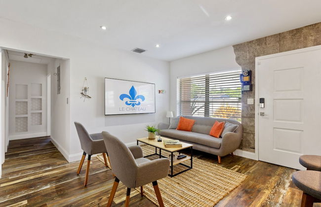 Buddha House 3BR 2BA Home -lush Backyard - Foto 2