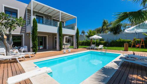 Aria Villas - Private Pool, Playground, Ping Pong & Close to Beach, By ThinkVilla - Foto 2, Garden