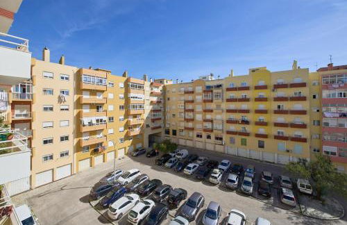 Spacious Apt Near Beach & Train, By TimeCooler - Foto 49