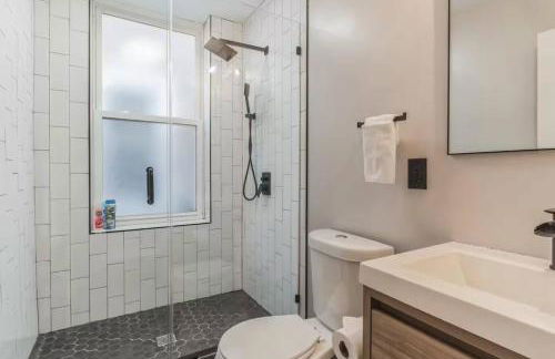 Jr 1Br w 2 Beds - Sleeps 4 - 10 min to DT - Foto 21