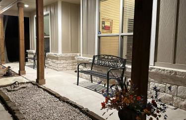 Charming new home near Canyon Lake/Guadalupe River - Photo 28