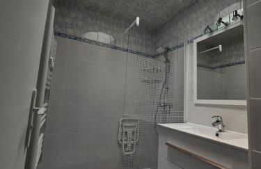 T2 Vue Mer avec Grande Terrasse & Parking 4 min Plage - SpiritofFamily06 - Foto 3