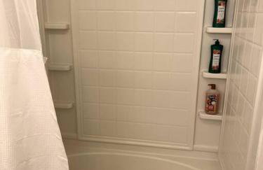 Resort Like Amenities King bd 2 Qn bds Fast WiFi Slps7 - Foto 35