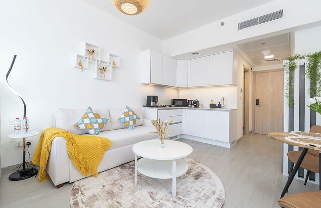 Brand New & Modern Studio JVC - Photo 4