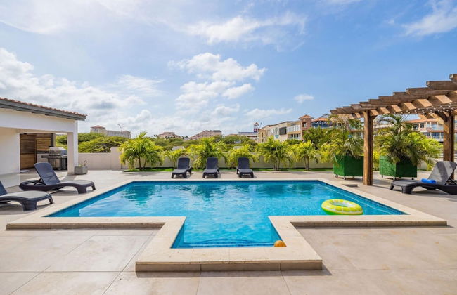 NEW 6BR Villa w Pool Across Street Palmbeach - Foto 35