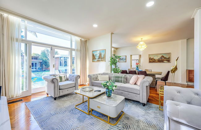 StayAU Spacious 6BR McKinnon Pool Home - Foto 1