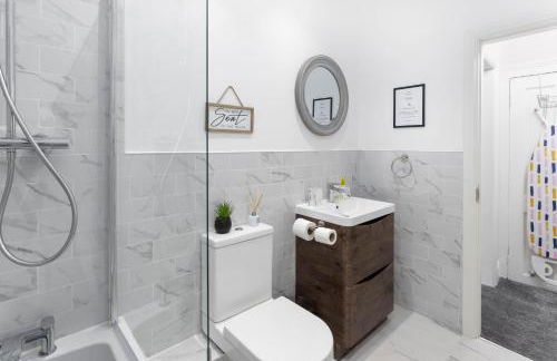 Modern & Stylish Home at the corner of famous Penny Lane in Liverpool - Foto 40