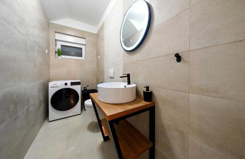 Villa Nostro Porto with pool - Photo 38