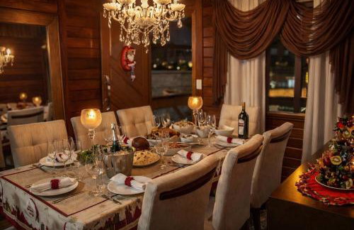 Casa com Piscina e Jardim, Próxima da Praia Brava - Foto 10