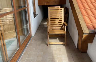 Dachgeschosswohnung mit traumhaftem Zugspitzblick bei Garmisch - Foto 17