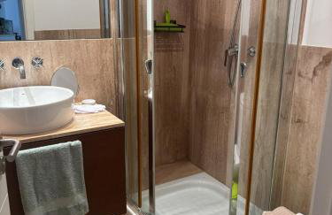 Spacious open plan ground floor apartment - Foto 13