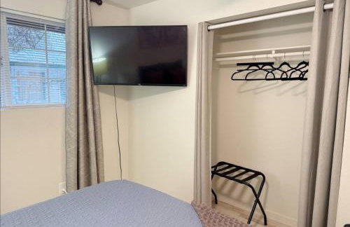 2 King beds Queen Sleeper Sacred Hear Downtown - Photo 20