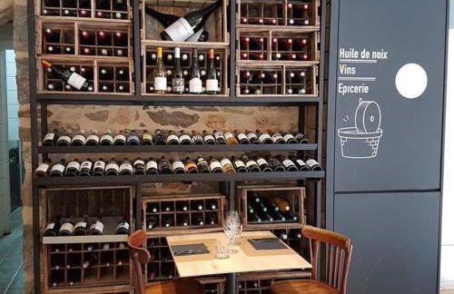 Appartement de caractère, 4 pers, village médiéval Martel, Animaux admis, WiFi gratuit - FR-1-828-15 - Foto 3