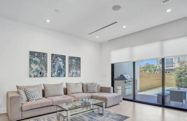 Chic 3BR w/ Pool Near Las Olas Blvd & Beach - Foto 22