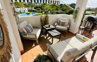 2 Bedroom Apartment with Sea Views - Foto 4