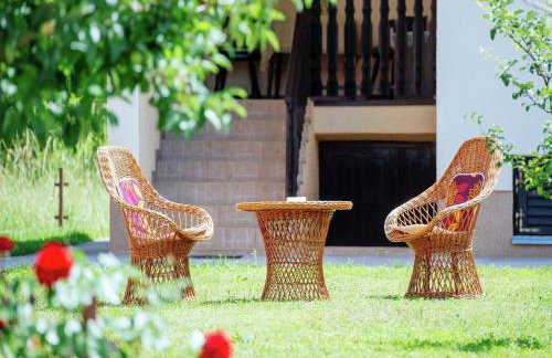 Quiet Country Side Cottage with Private Garden & WiFi near Nature Park Velebit - Foto 26