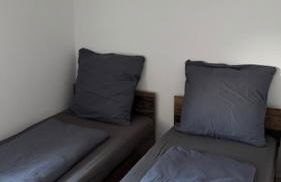 Ferienwohnung Monteurunterkunft auf historischem Vierkanthof ruhig, modern & funktional A - Foto 10