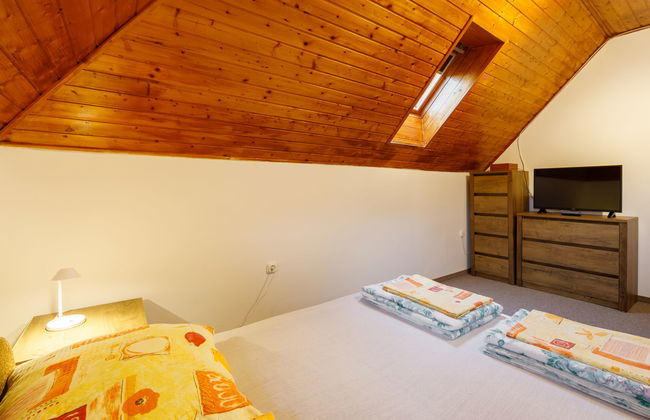 4 bedroom Apartment in Siófok with garden - Photo 13