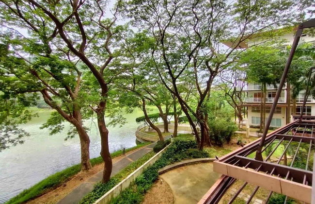 Dr Calayan's 2BR Condo at Pico De Loro - Foto 28