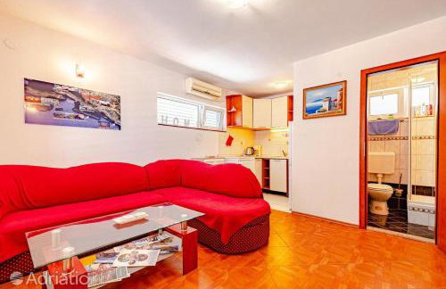 Iva Lavanda - Photo 15