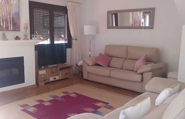 Stylish House, Patio, Pool, Mountains, Stunning White Village, sea 20 Mins Away - Photo 12