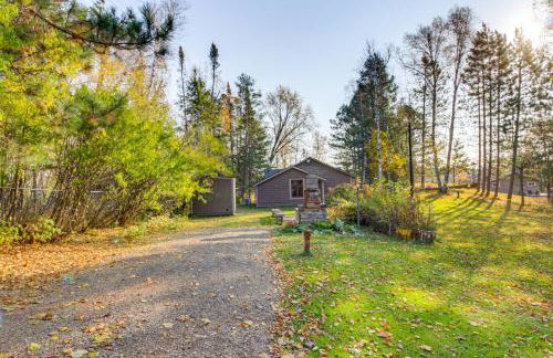 Waterfront Duluth Cabin with Deck and River View! - Foto 41