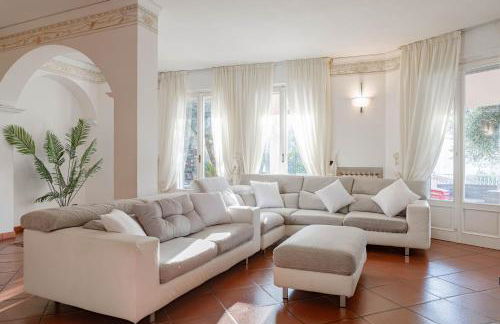 H11 [Villa Conchiglia] Piscina - Garage - Foto 23