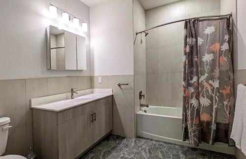 222 Brand New 2 Bedroom 1 KIT 2 BATH 1 Living - Foto 6