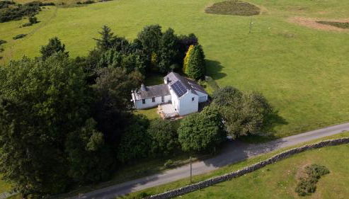 Large country house with garden, outdoor spa area & games room with Hot Tub and Fire Pit - Foto 3