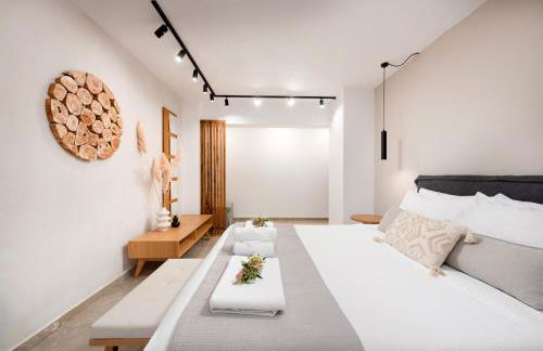 Hypnosis Beachside Villa with Private Heated Pool - Photo 31