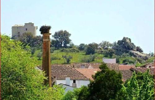 Charming house with mountain view in Encinasola, fireplace - Photo 17