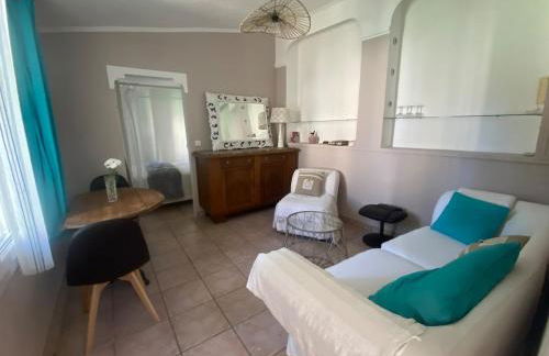 une pépite ZEN et COSY, parking jardin, idéal pour se ressourcer au calme - Foto 11