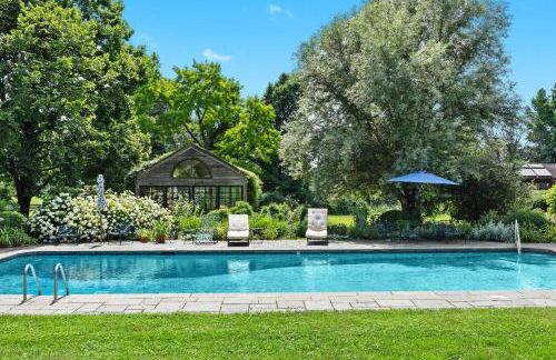 Stunning Cottage in Famous KY Garden -Sleeps 2 - Foto 37