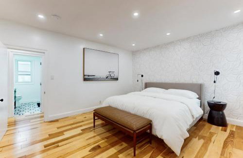 Shop, Dine, Unwind! Gateway to Boston Sights - Foto 19