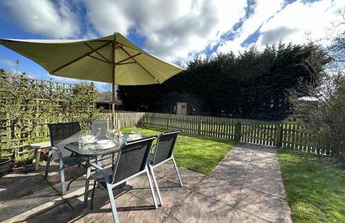 Cottage - Sleep 4 Pet Friendly & Enclosed Garden - Foto 23