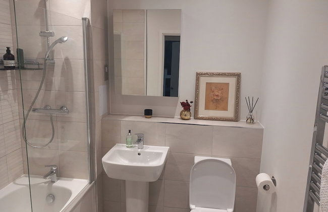 Tranquil Loughton Apartment Retreat - Foto 19