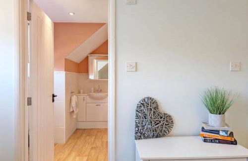 One Elms Way - Sleeps 8 - West Wittering - Foto 44